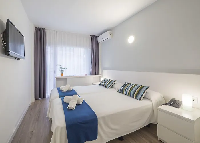 酒店 Victoria 滨海略雷特