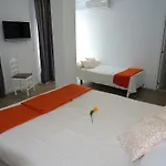 Victoria Hotel 3*
